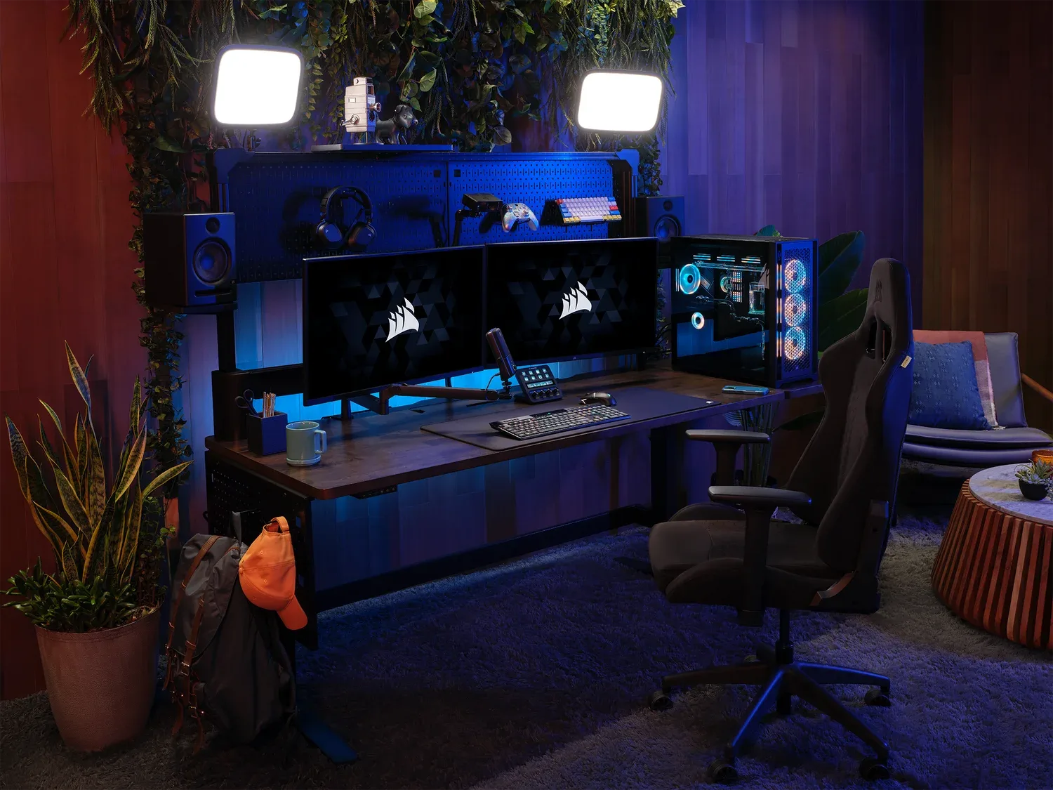 Elevate — best modular gaming and creator desk