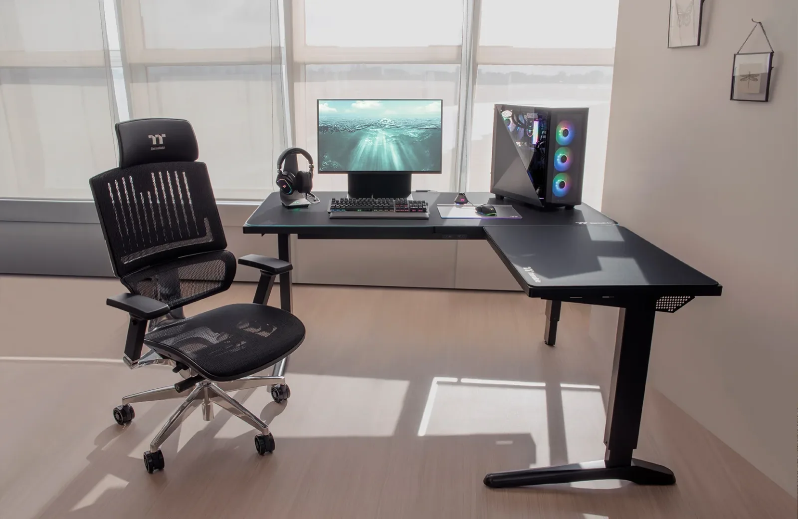 Thermaltake ToughDesk 500L RGB — best L-shaped gaming desk